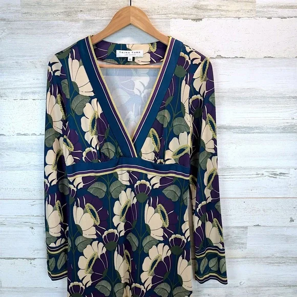 Trina Turk Silk Floral V Neck Empire Waist Dress Boho Chic Sz 12 Retro Boho - Picture 7 of 13